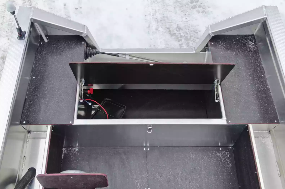 Алюминиевая лодка Неман-400 С в Южно-Сахалинске