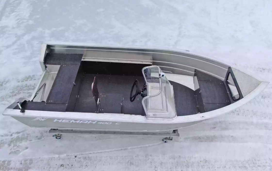 Алюминиевая лодка Неман-400 С в Южно-Сахалинске