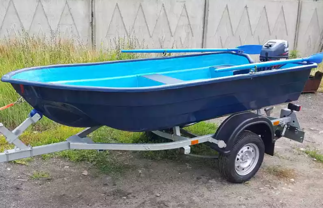 Стеклопластиковая лодка Neman-340 (тримаран) в Южно-Сахалинске