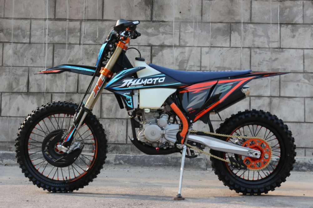 Мотоцикл JHLMOTO JHL Z6 NB300 (174MN-5) в Южно-Сахалинске