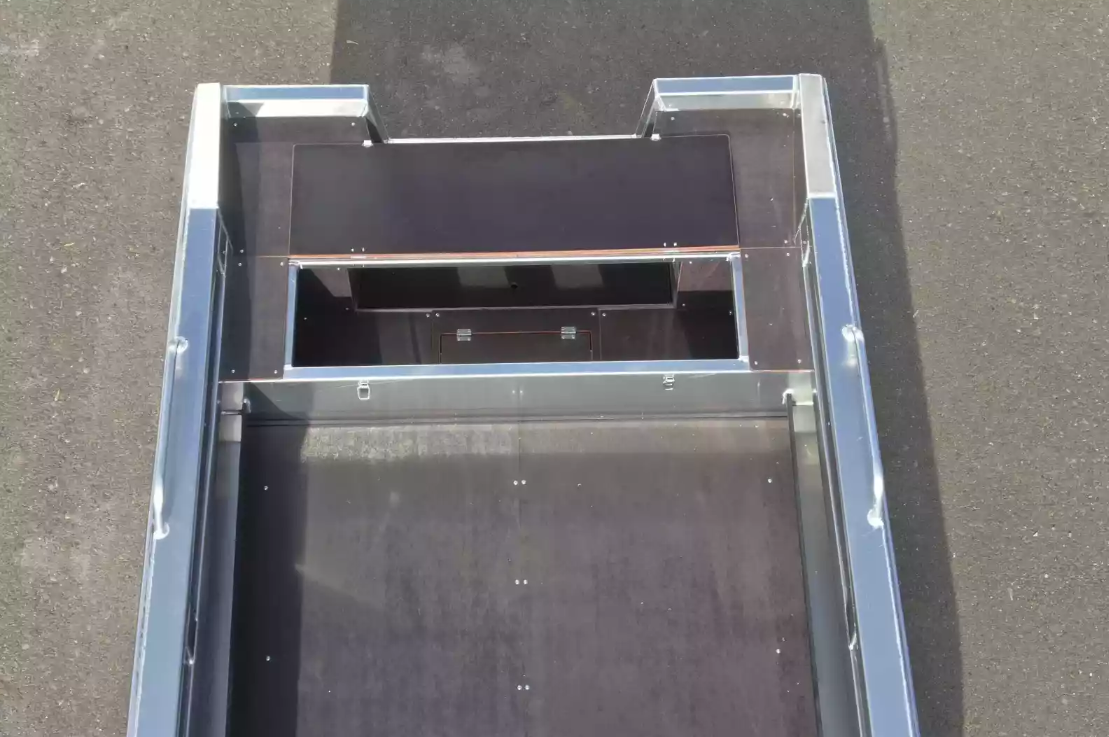 Алюминиевая лодка  Неман-480 Р в Южно-Сахалинске