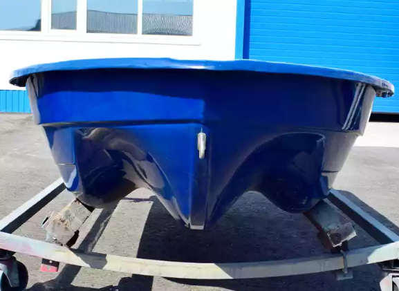 Стеклопластиковая лодка Neman-340 (тримаран) в Южно-Сахалинске