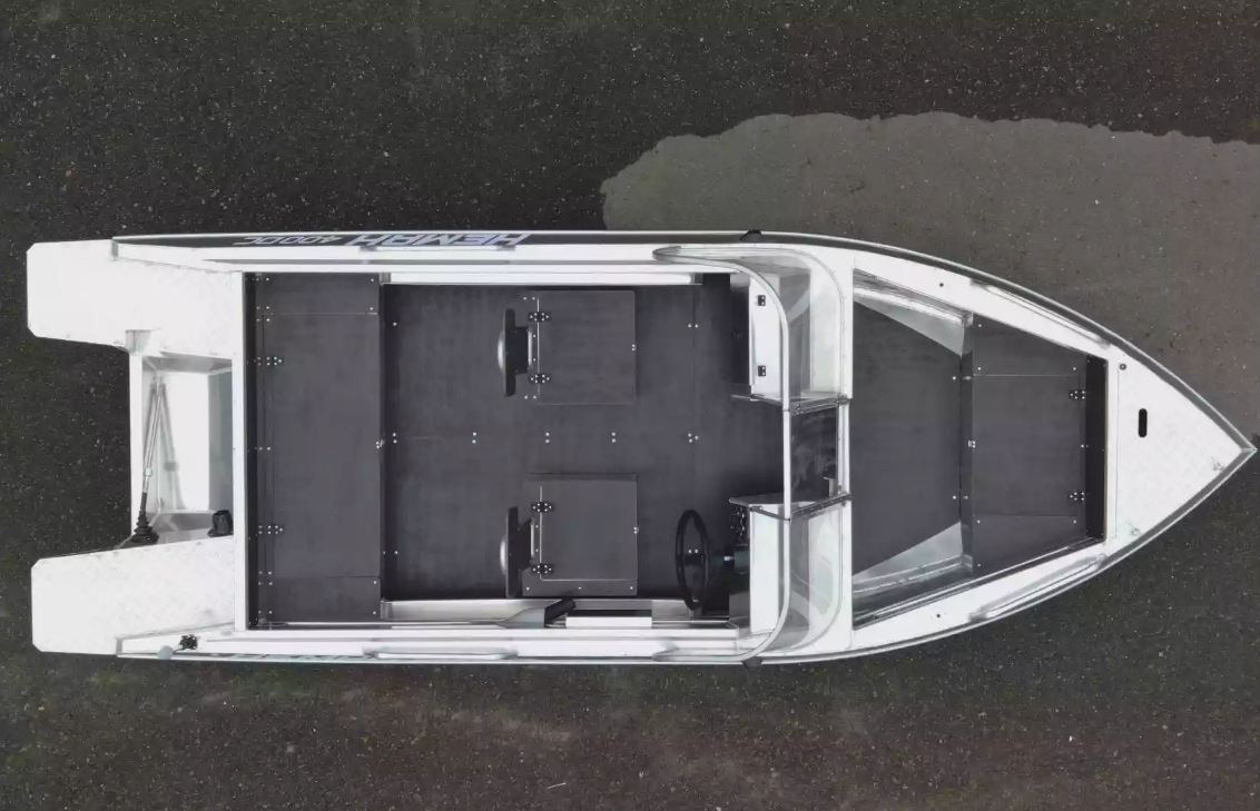 Алюминиевая лодка  Neman-400 DC в Южно-Сахалинске