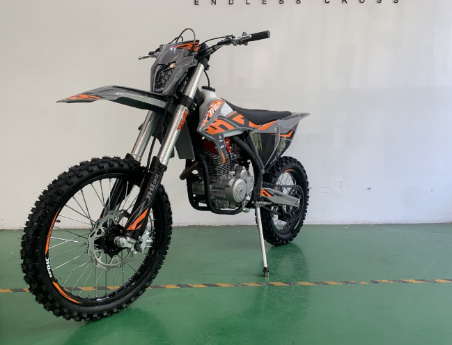 Мотоцикл JHLMOTO JHL LX4 CB300RL (175FMN) в Южно-Сахалинске