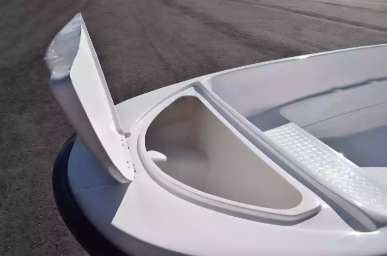 Стеклопластиковая лодка Пингвин (тримаран) в Южно-Сахалинске