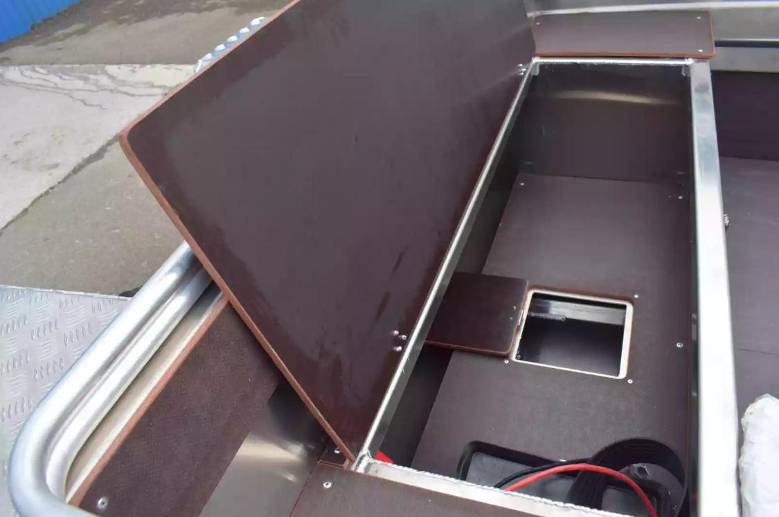 Алюминиевая лодка  Неман-400 DCM NEW в Южно-Сахалинске