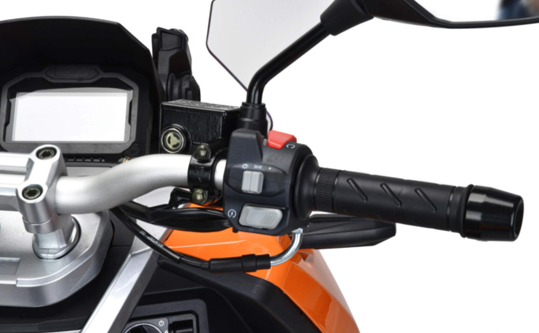 Скутер MOTOLAND (МОТОЛЕНД) T-MAX 150 в Южно-Сахалинске