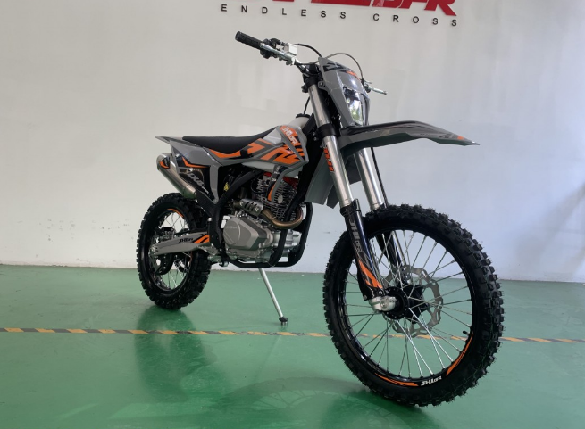 Мотоцикл JHLMOTO JHL LX4 CB300RL (175FMN) в Южно-Сахалинске