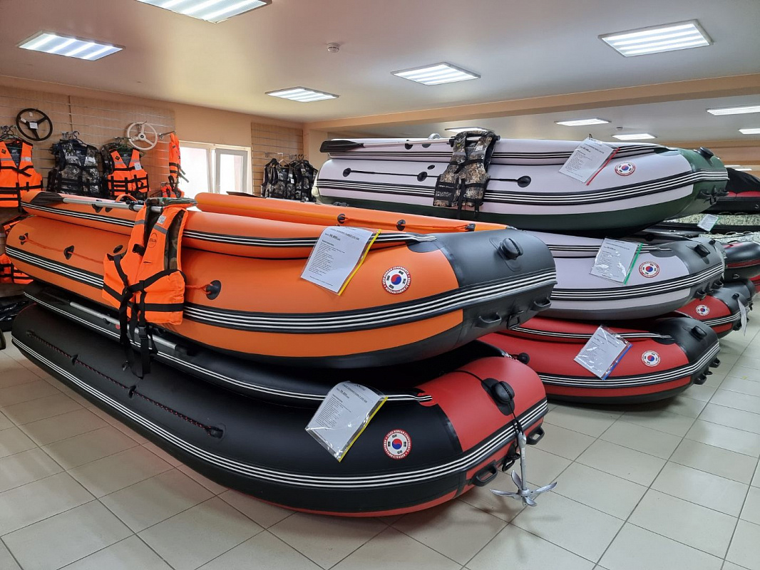 Лодка MISHIMO FAMILY LITE DF 400 в Южно-Сахалинске