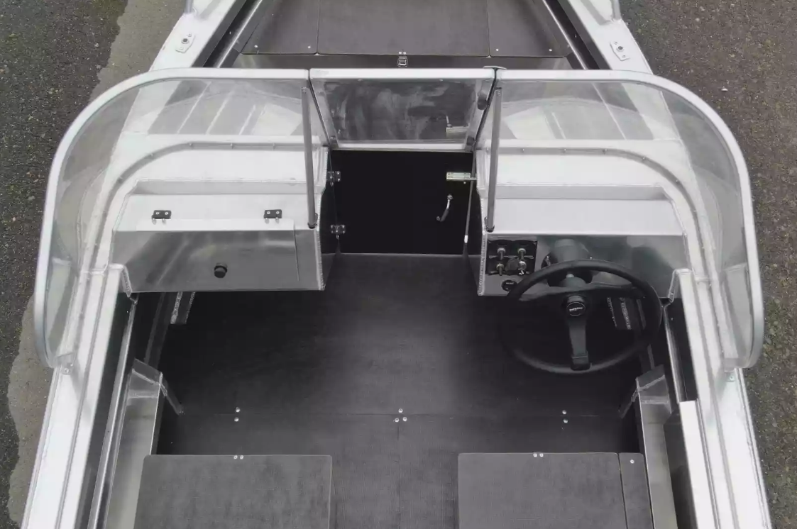 Алюминиевая лодка  Neman-400 DC в Южно-Сахалинске