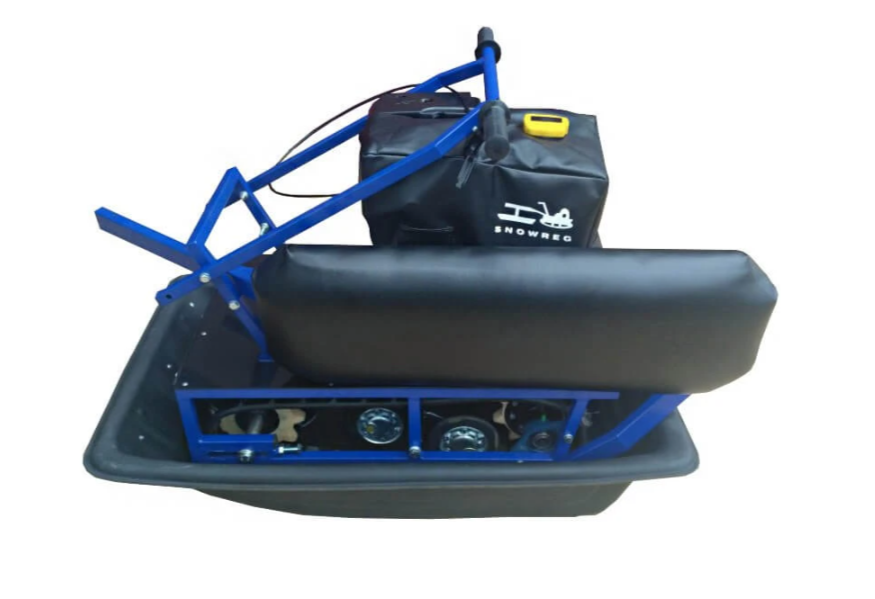 Мини-мотобуксировщик Альбатрос-М с фарой в Южно-Сахалинске