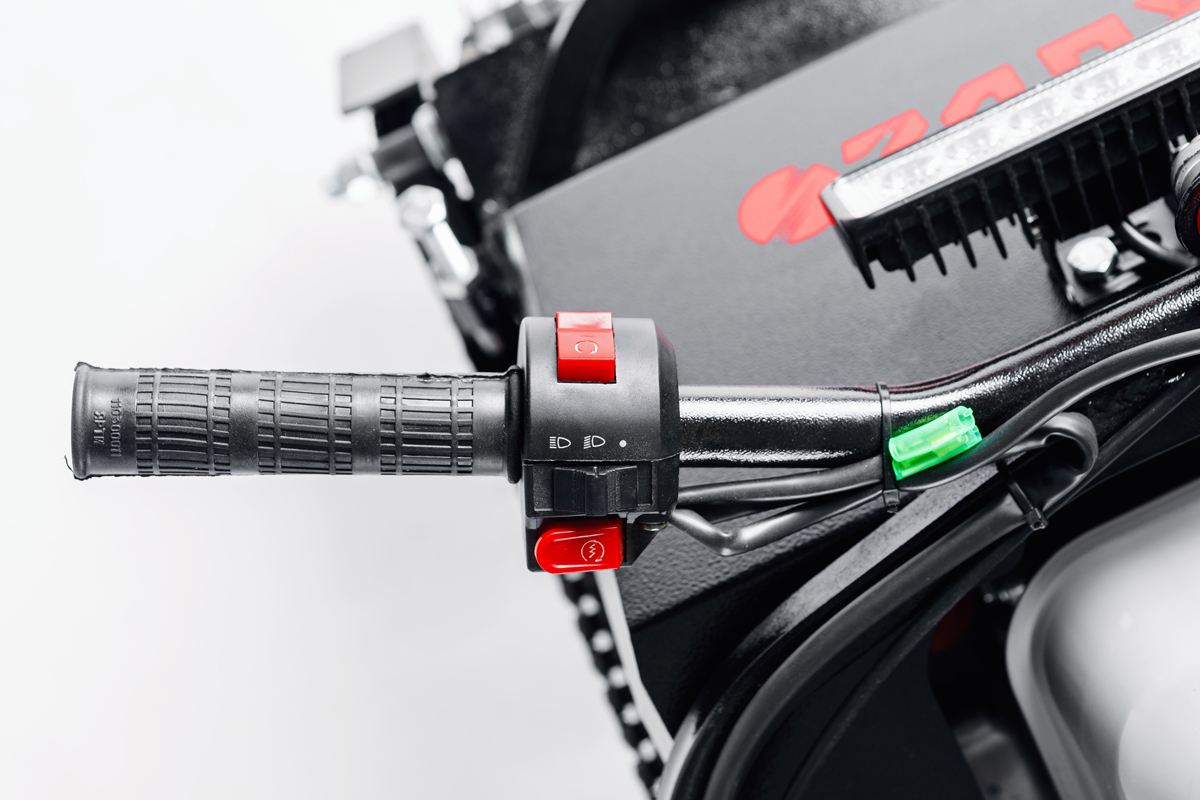 МОТОБУКСИРОВЩИК IKUDZO 1100/380 К7 в Южно-Сахалинске