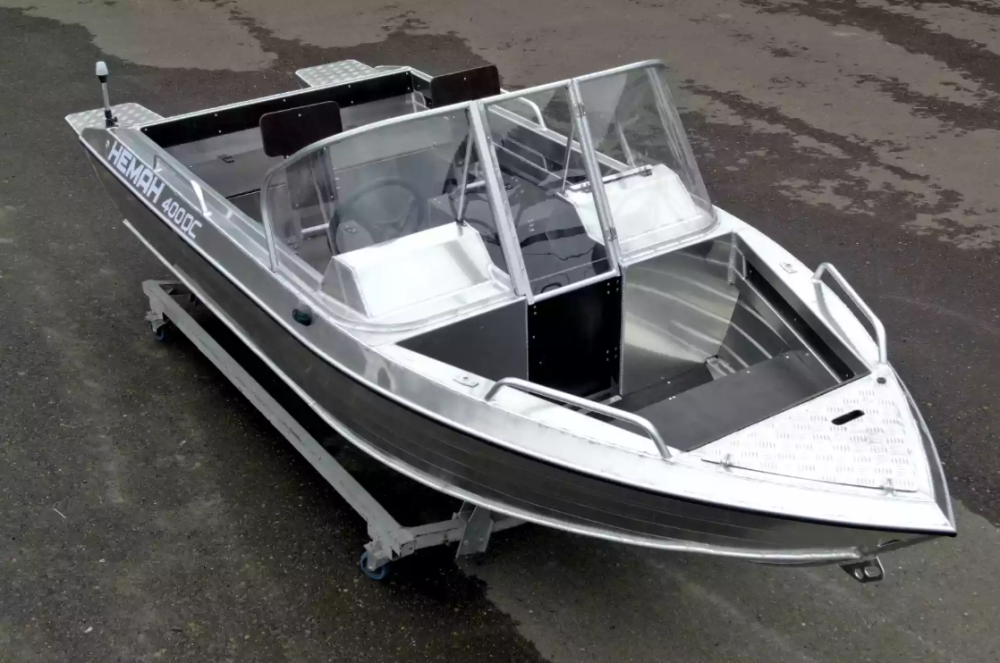 Алюминиевая лодка  Neman-400 DC в Южно-Сахалинске