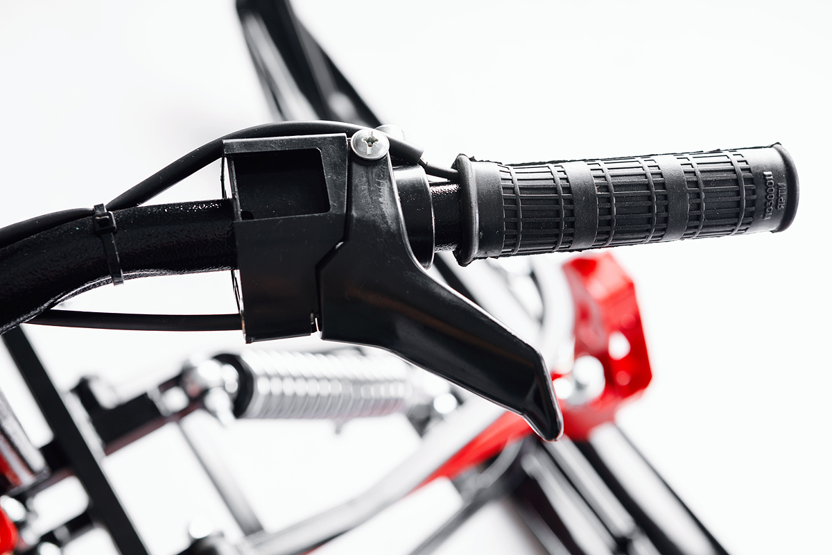 Лыжный модуль IKUDZO с подогревом ручек пластиковые лыжи в Южно-Сахалинске