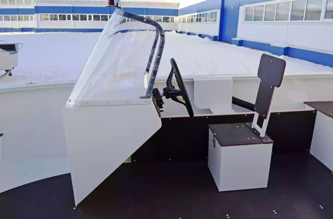 Алюминиевая лодка Неман-400 С в Южно-Сахалинске