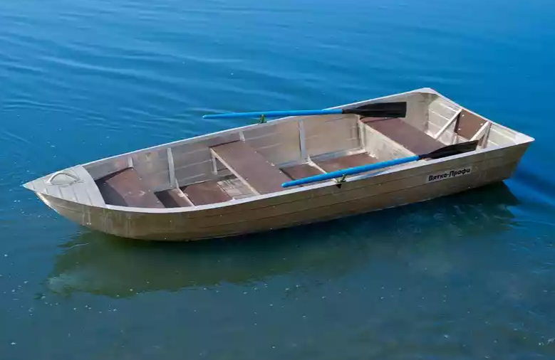 Алюминиевая лодка Вятка-Профи 37 в Южно-Сахалинске