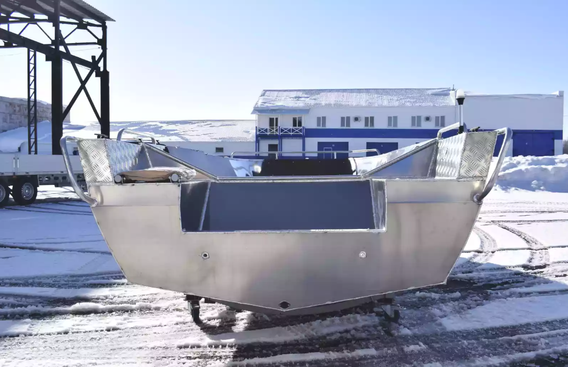 Алюминиевая лодка Неман-500 P в Южно-Сахалинске