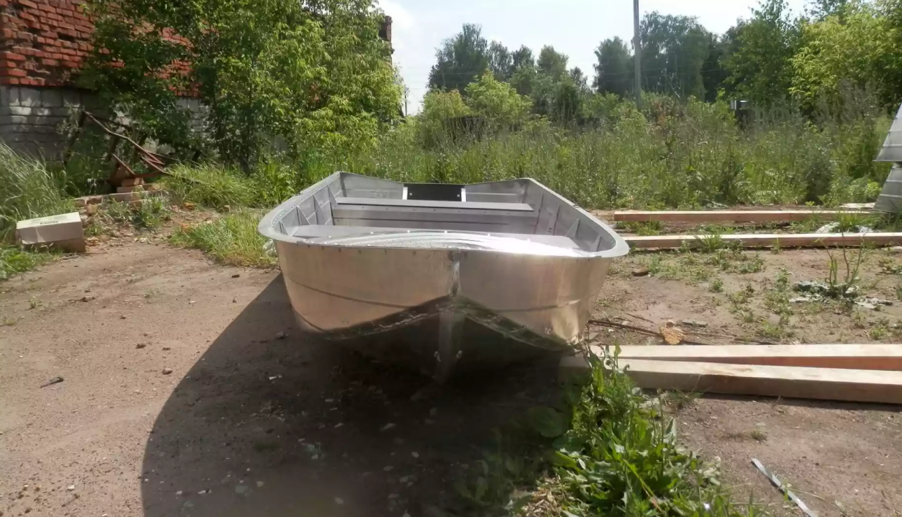 Алюминиевая лодка Вятка-Профи 32 в Южно-Сахалинске