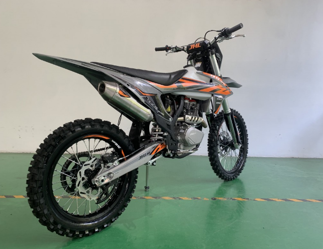 Мотоцикл JHLMOTO JHL LX4 CB300RL (175FMN) в Южно-Сахалинске