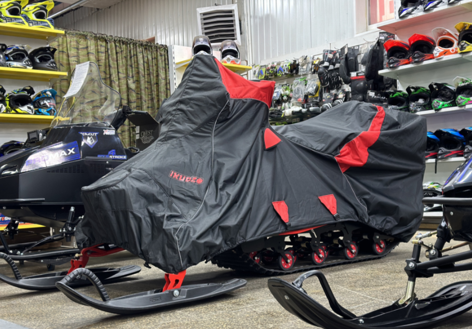 Чехол транспорт. снегохода IKUDZO HUNTER черно-красный Оксфорд ПРЕМИУМ качества с лого IKUDZO в Южно-Сахалинске