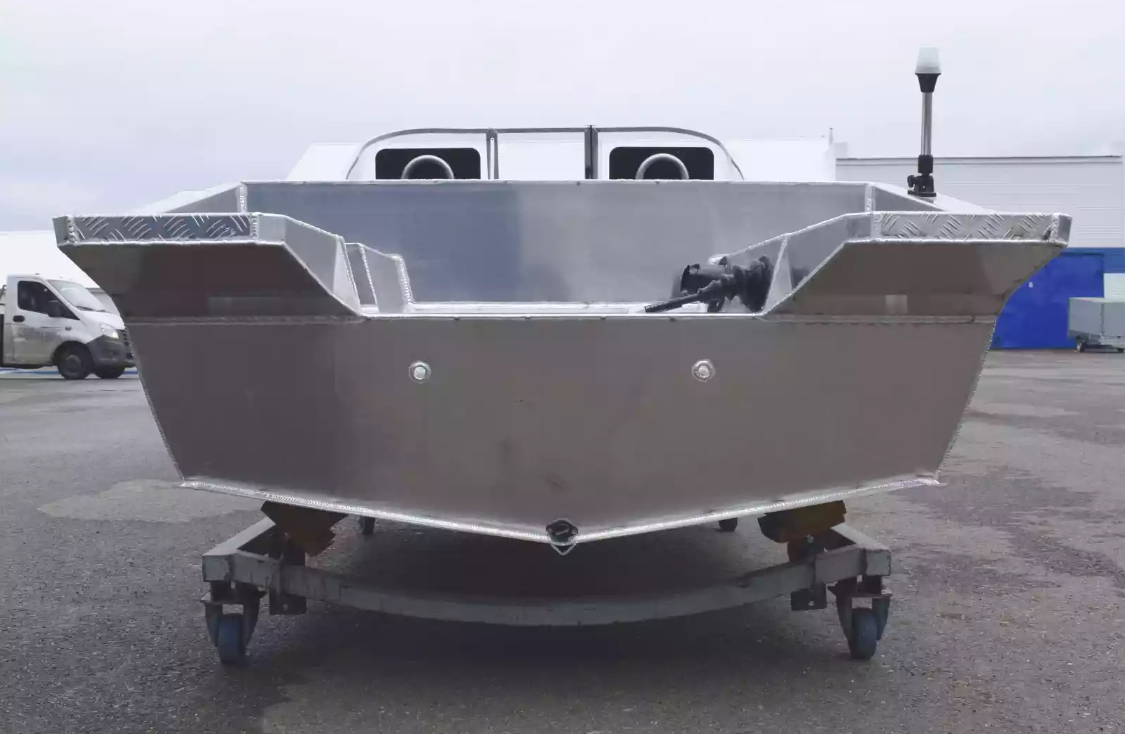 Алюминиевая лодка  Neman-400 PRO в Южно-Сахалинске