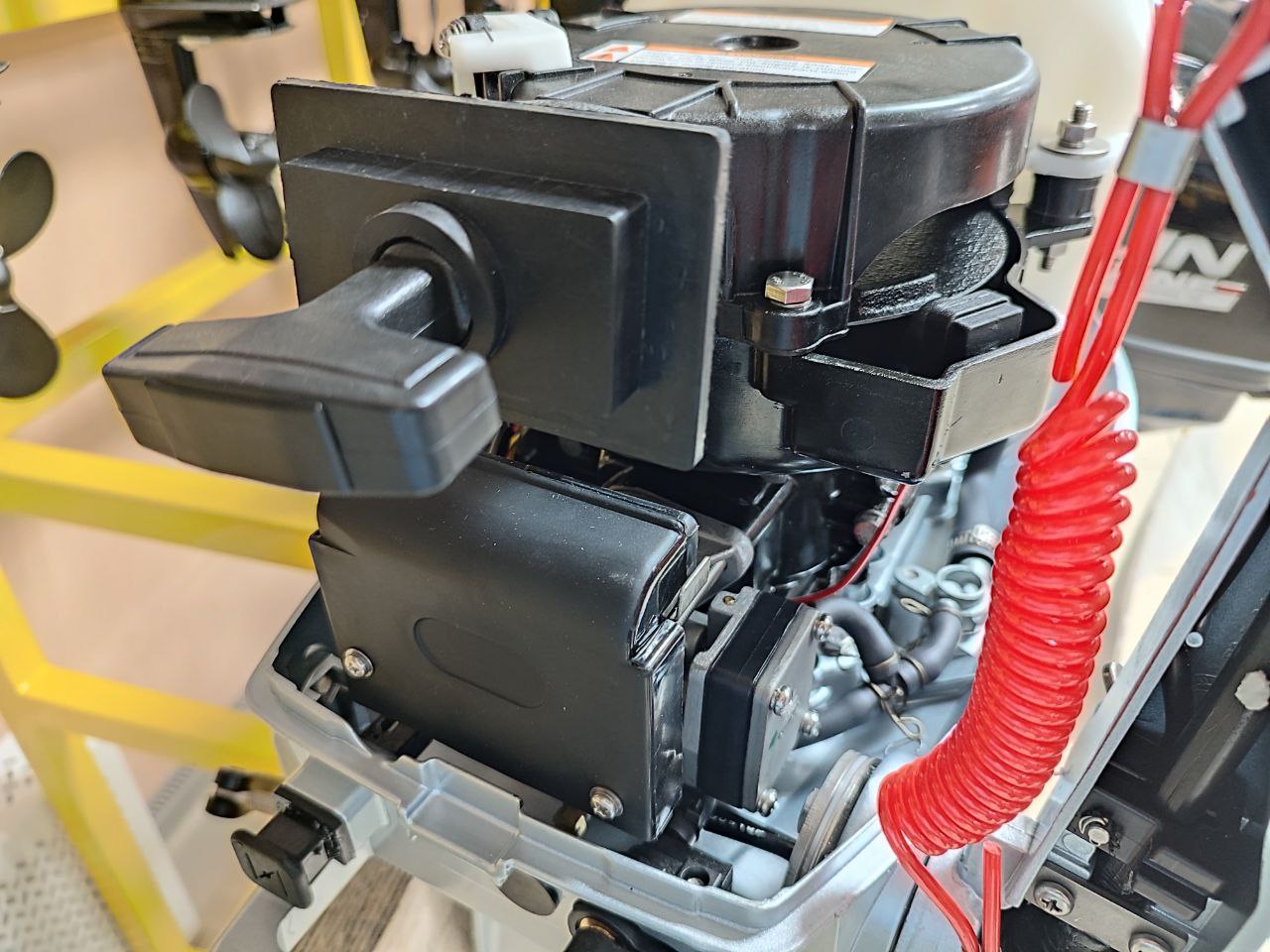 Лодочный мотор PROMAX SP6.2FHS (внешний бак 12 л) в Южно-Сахалинске