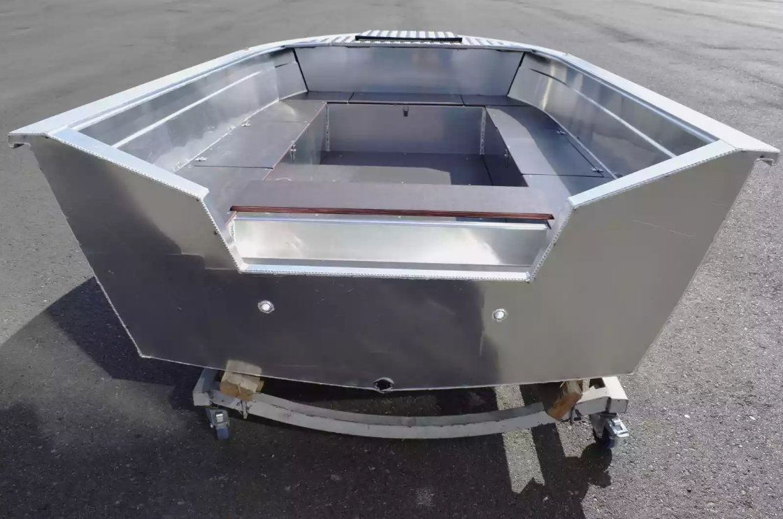 Алюминиевая лодка Неман-400 Р PRO в Южно-Сахалинске