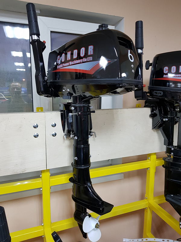 Лодочный мотор Condor T6HS без бака 12 л. в Южно-Сахалинске