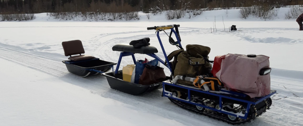 Мотобуксировщик Альбатрос-L 8 с фарой в Южно-Сахалинске