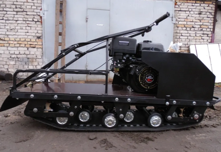 Мотобуксировщик AhtaR Зима 9 л/с с вариатором в Южно-Сахалинске