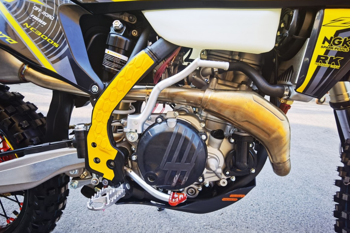 Мотоцикл JHLMOTO JHL Z8 NC300S (182-MN) в Южно-Сахалинске