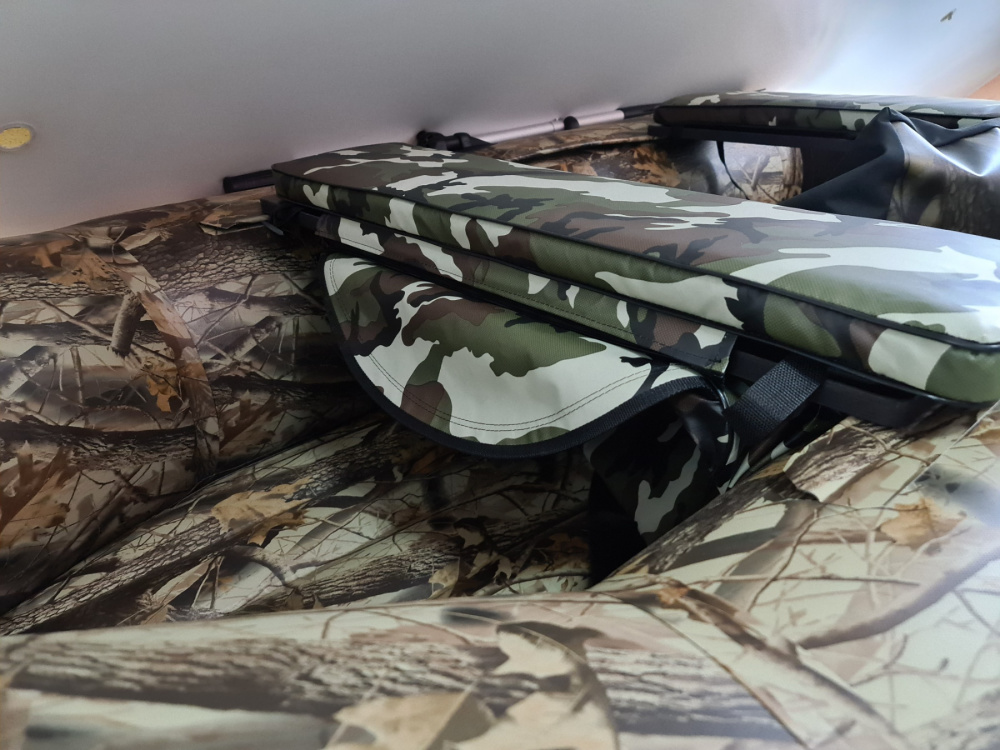 КОМПЛЕКТ МЯГКИХ НАКЛАДОК С СУМКОЙ ДЛЯ ЛОДОК 80Х20 КАМУФЛЯЖ в Южно-Сахалинске