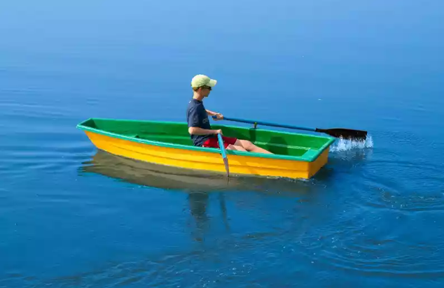 Стеклопластиковая лодка Малютка в Южно-Сахалинске