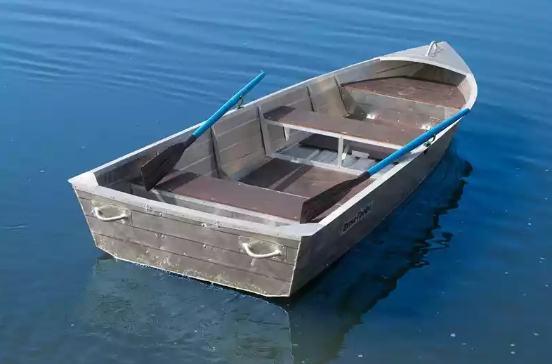 Алюминиевая лодка Вятка-Профи 32 в Южно-Сахалинске