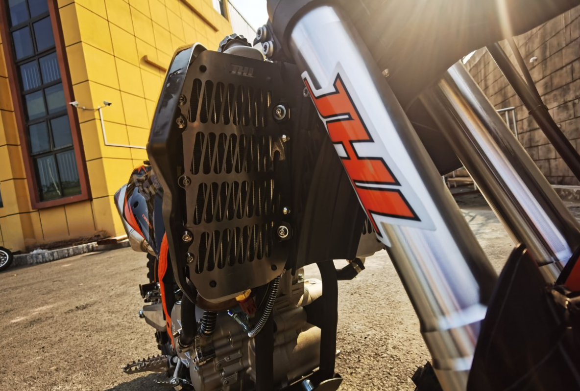 Мотоцикл JHLMOTO JHL Z5 NB300 (174MN-5) в Южно-Сахалинске