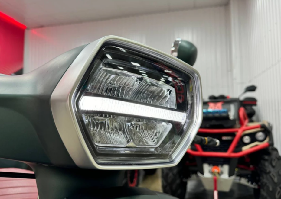 Скутер PROMAX Miami 240 (49) в Южно-Сахалинске