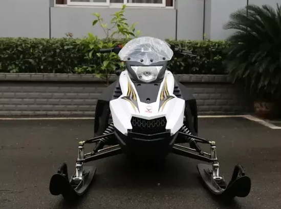 Снегоход ULAR 220 в Южно-Сахалинске