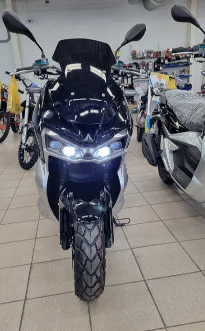 МаксиСкутер PROMAX ADV 200(49) (REPLICA HONDA) в Южно-Сахалинске