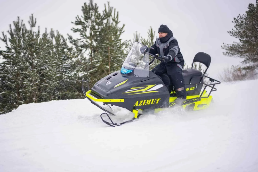 Миниснегоход Бурлак Азимут 24 л.с. , эл.запуск, реверс, тормоз гидравл, капот черный в Южно-Сахалинске