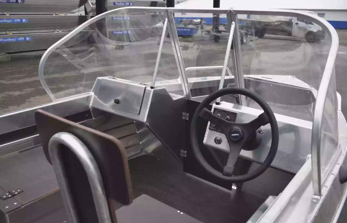 Алюминиевая лодка  Neman-400 DC в Южно-Сахалинске