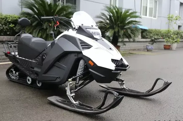 Снегоход ULAR 220 в Южно-Сахалинске