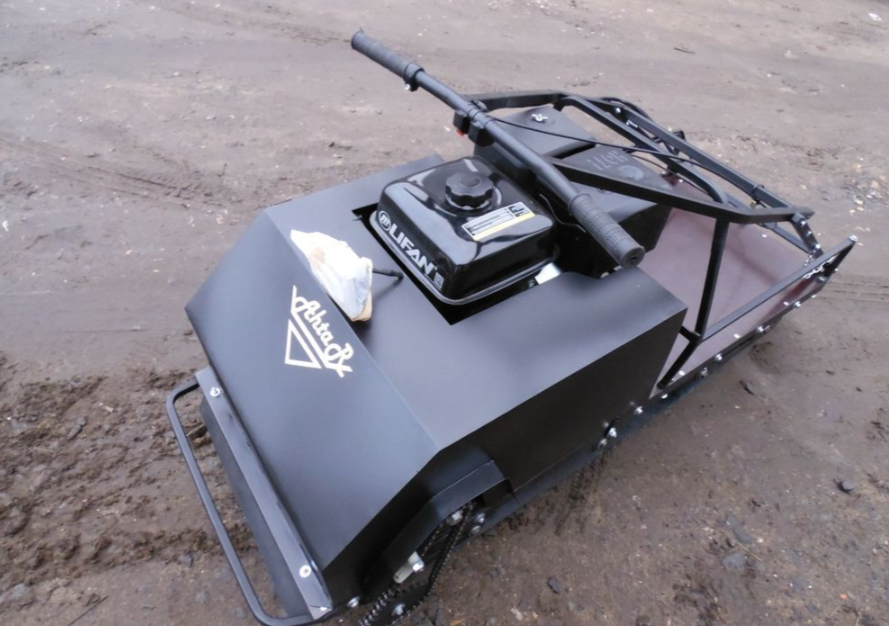 Мотобуксировщик AhtaR Зима 15 л/с с вариатором в Южно-Сахалинске