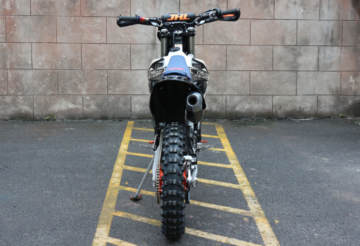 Мотоцикл JHLMOTO JHL Z8i (EFI) NC300S (182-MN) в Южно-Сахалинске