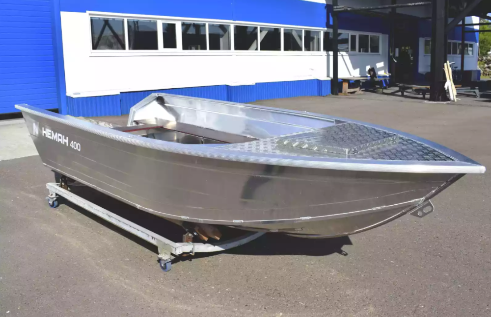 Алюминиевая лодка Неман-400 Р PRO в Южно-Сахалинске