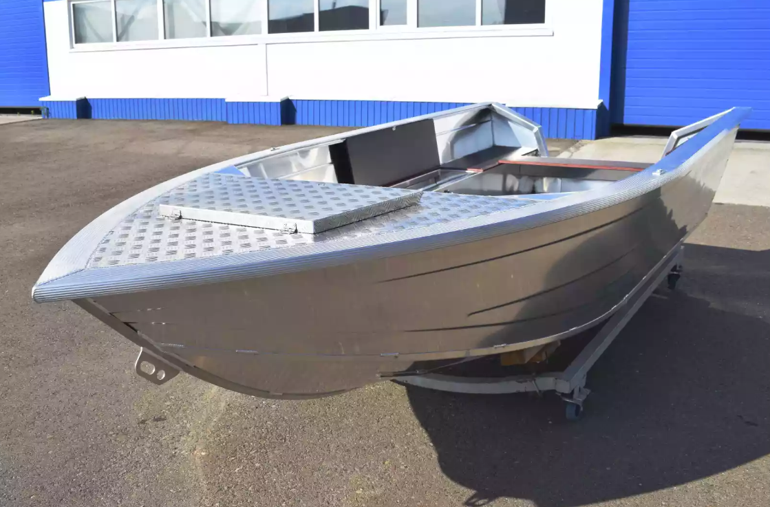 Алюминиевая лодка Неман-400 Р PRO в Южно-Сахалинске