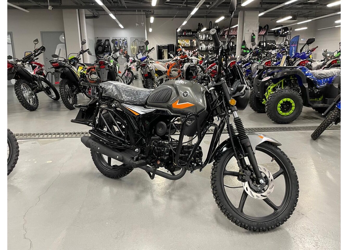 Мопед VMC NOVA 49сс (125сс) Led Full, дисковый тормоз, RKB RATO с баланс. валом, сигнализация в Южно-Сахалинске