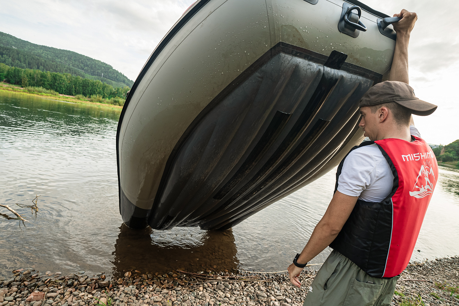 Лодка MISHIMO RIVER JET 390 под водомет в Южно-Сахалинске