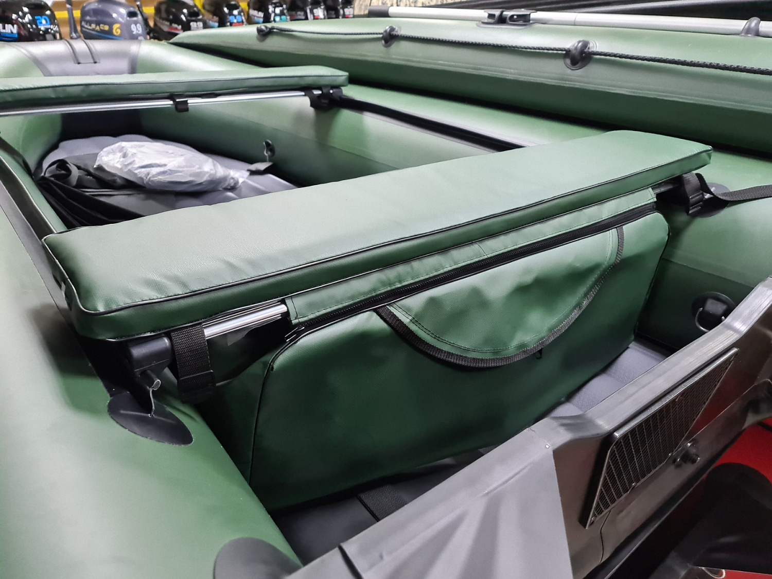 КОМПЛЕКТ МЯГКИХ НАКЛАДОК С СУМКОЙ ДЛЯ ЛОДОК 110Х20 ЗЕЛЕНЫЙ в Южно-Сахалинске