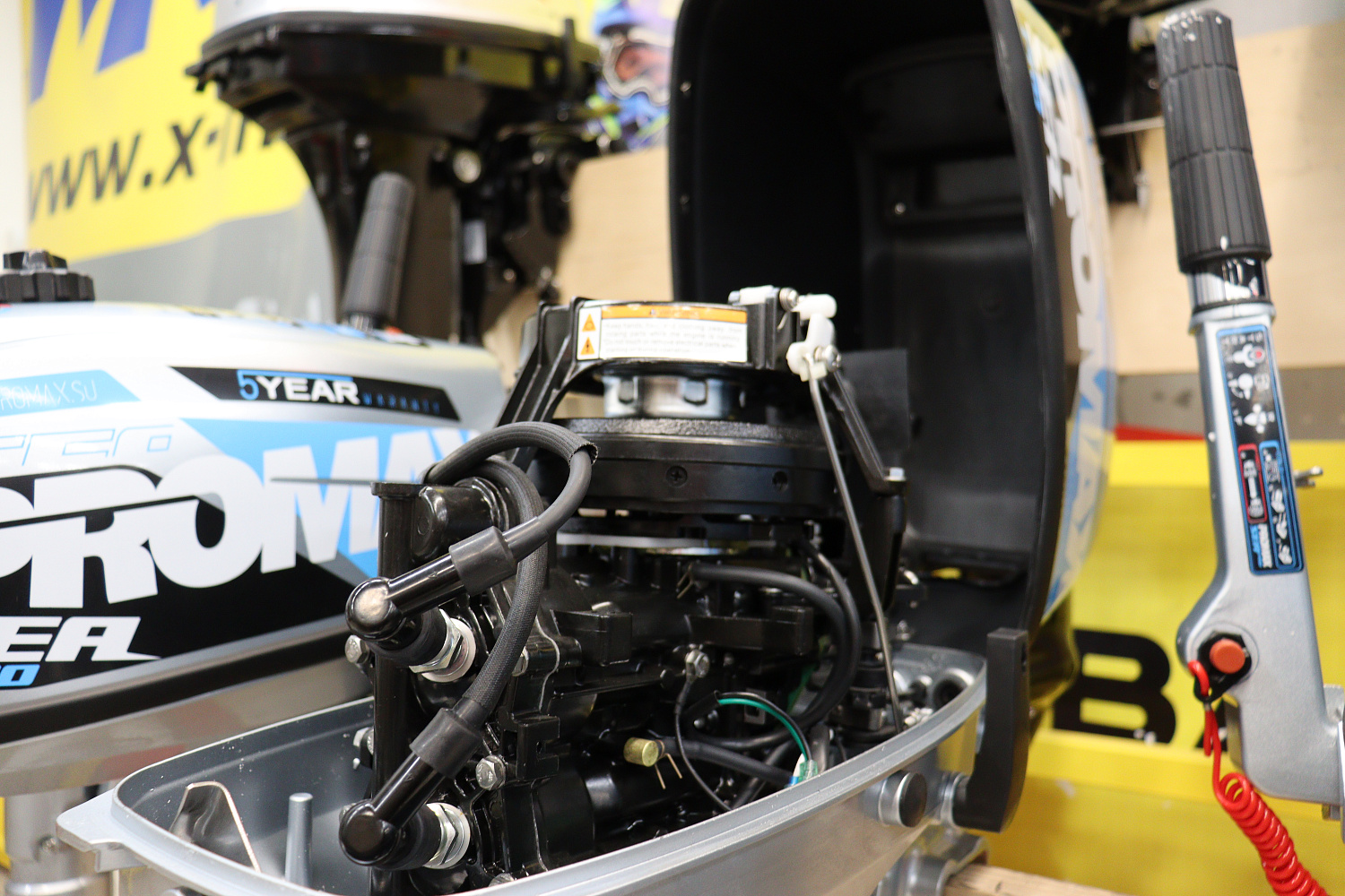 Лодочный мотор PROMAX SP9.9FHS LIGHT в Южно-Сахалинске