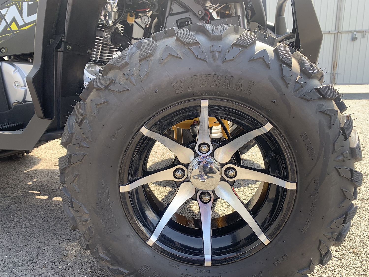 Квадроцикл PROMAX TAURUS 300 MAX-PRO в Южно-Сахалинске